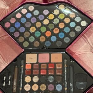 Ulta Beauty Vibrant Eyeshadow Collection